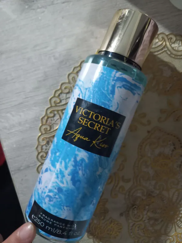 Victoria Secret Aqua Kiss atiri — фото 1