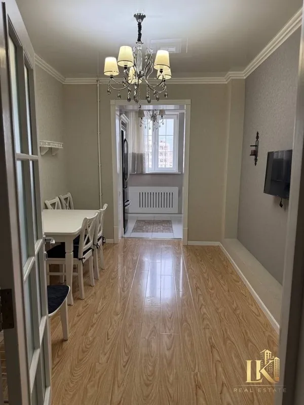 3 xonali kvartira sotiladi, 128 m², Mirobod tumani (Mirabad Avenue ro‘parasida) 4 3 xonali kvartira sotiladi, 128 m², Mirobod tumani (Mirabad Avenue ro‘parasida) 4