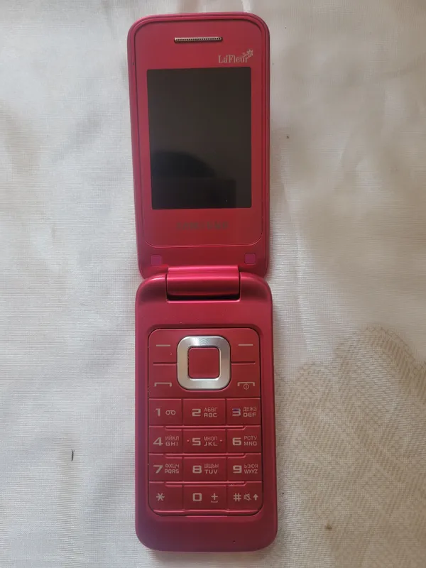 Samsung telfonchalar sotiladi 4