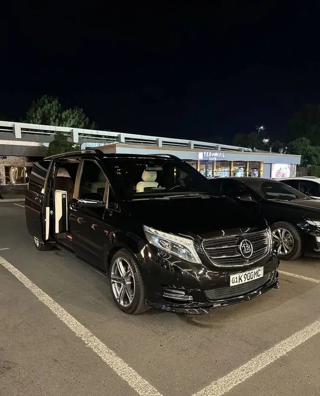 Mercedes-Benz V Class Brabus Extra long 4 Mercedes-Benz V Class Brabus Extra long 4