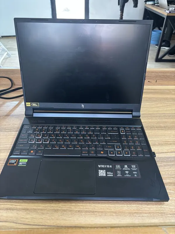 Acer Nitro V 16 AI 2