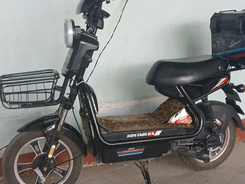 Продаётся электроскутер 1 Продаётся электроскутер 1
