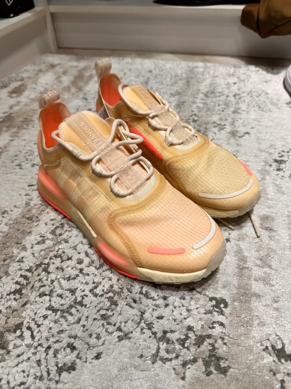 Новые женские кроссовки Adidas Originals Nmd V3 — фото 2