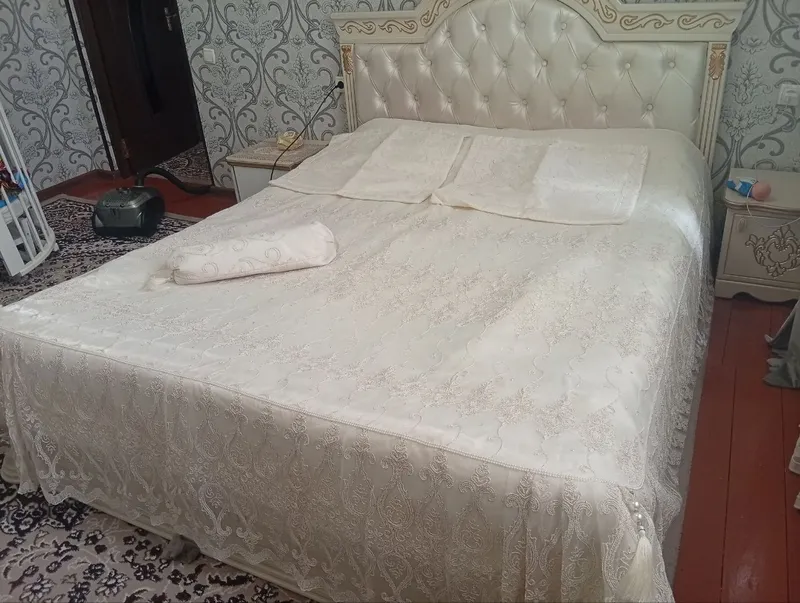 Pakrival qaymoq rangli dogʻ dugʻi yoʻq 2 marta sop qoʻyilgan yengidi