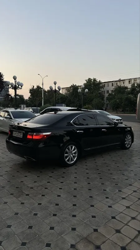 Продаётся Lexus LS600HL 4wd 2008 года 5 Продаётся Lexus LS600HL 4wd 2008 года 5