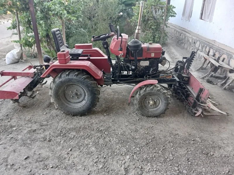 Mini tiraktir sotiladi Mini tiraktir sotiladi