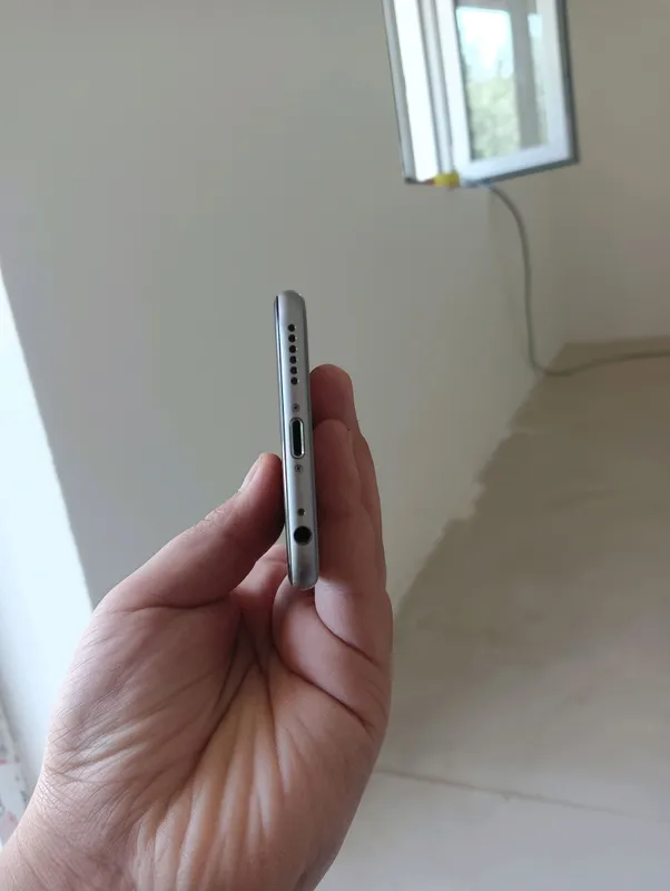 iPhone 6 3