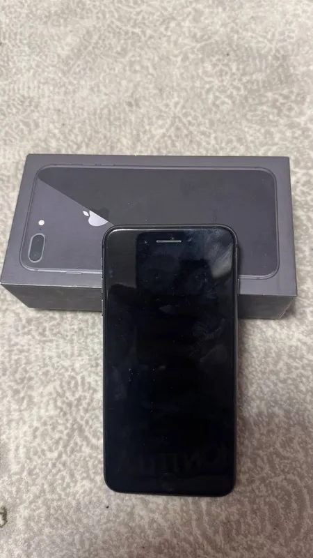 Iphone 8plus срочно сотилади
