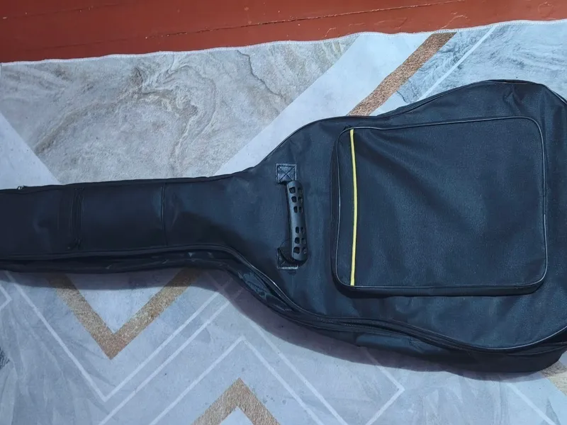 Akustik gitara 3