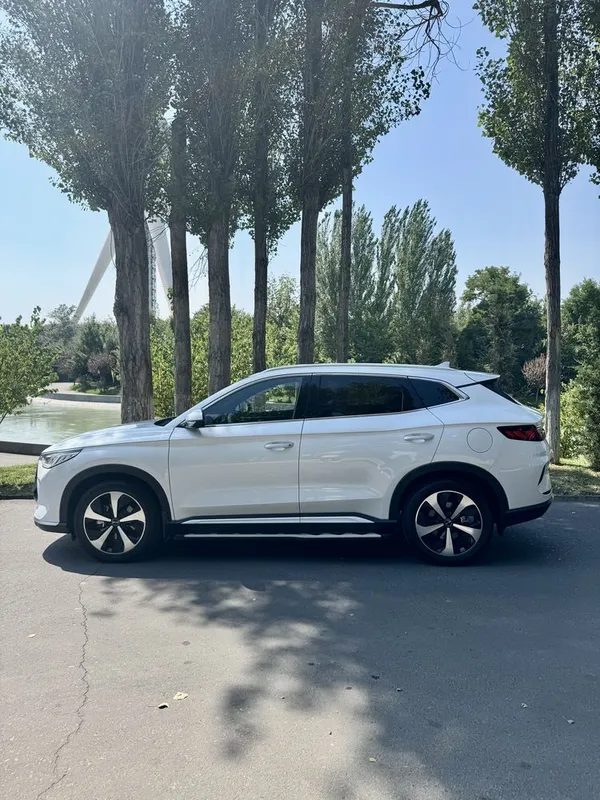 BYD Song Plus gibrid 2023 yil 1 BYD Song Plus gibrid 2023 yil 1