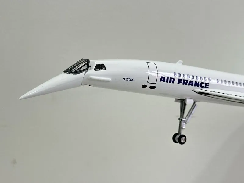 Самолет модель CONCORDE с подсветкой (отличный подарок) 3 Самолет модель CONCORDE с подсветкой (отличный подарок) 3