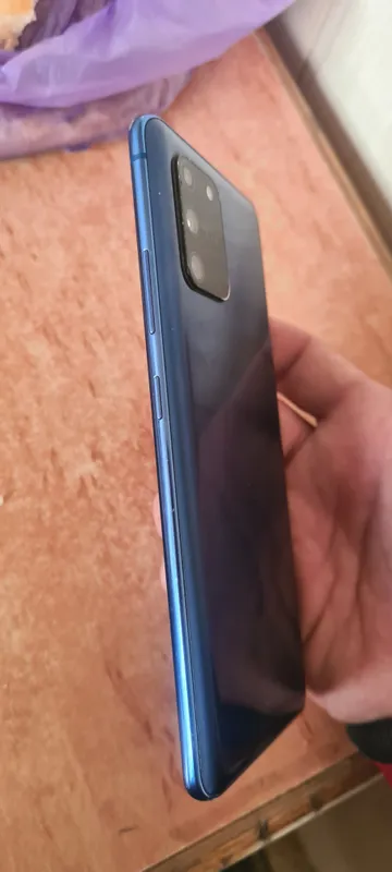 Samsung Galaxy S10 Lite — фото 3