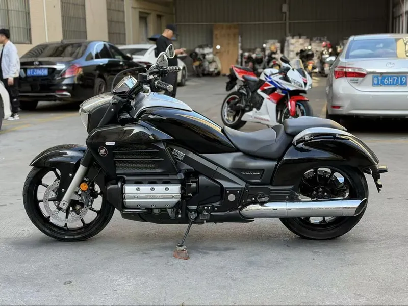 Продается Honda Valkyrie 1800 cc — фото 2