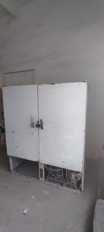 Шкаф холодильник