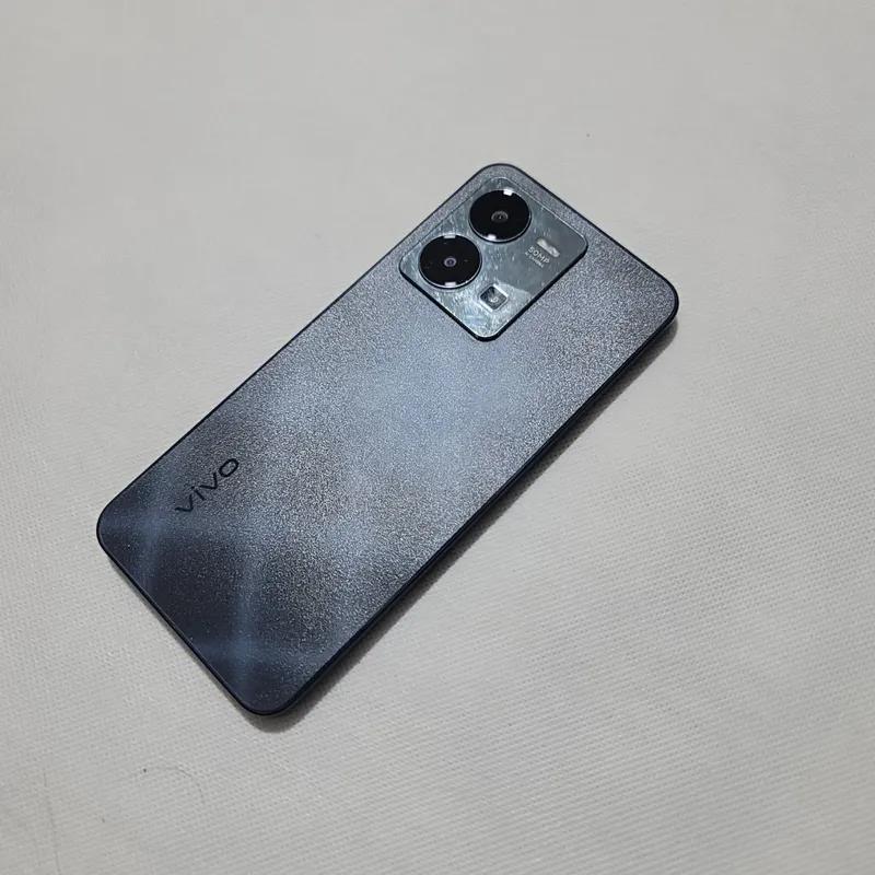 Vivo Y35 sotiladi 128Gb