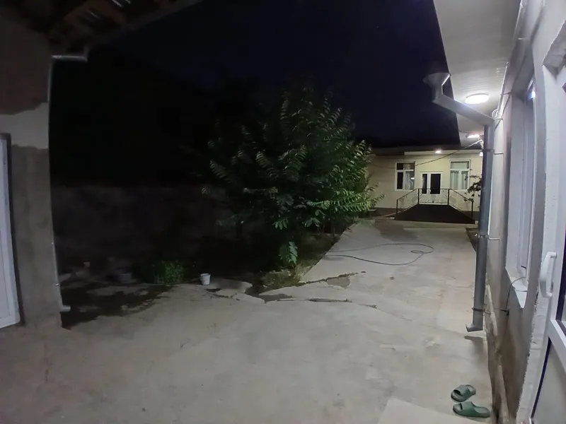 Sebzor yaqinida hovli sotiladi 3 Sebzor yaqinida hovli sotiladi 3