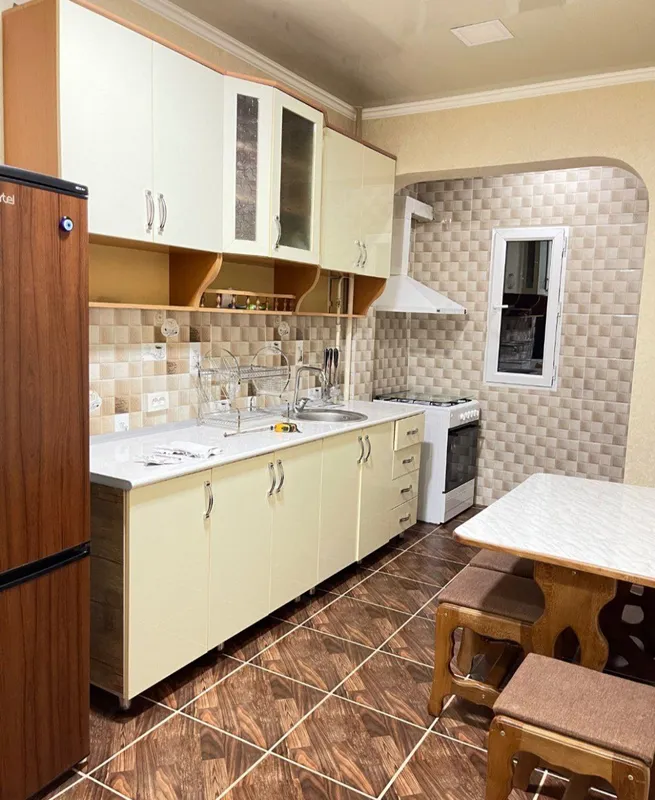 Аренда 3-комнатной квартиры, 72 м², 2/9 этаж (вторичка), Мирабад, Айбек 6