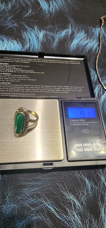 Серебряное кольцо.