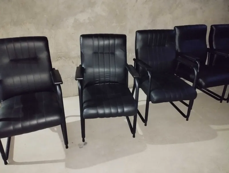 Kompyuter stol sotiladi baquvvat 8