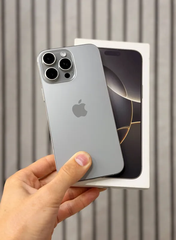 iPhone 16 Pro Max