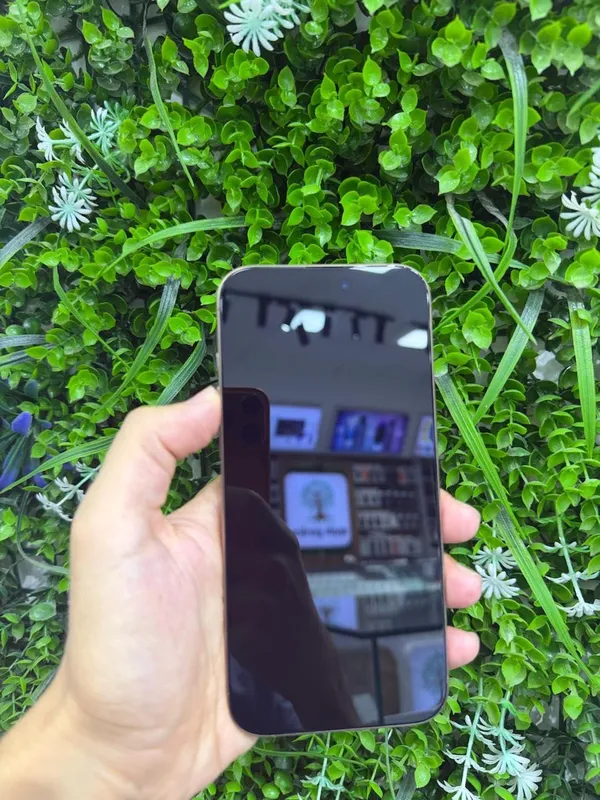 iPhone 16 Pro Max 2 iPhone 16 Pro Max 2
