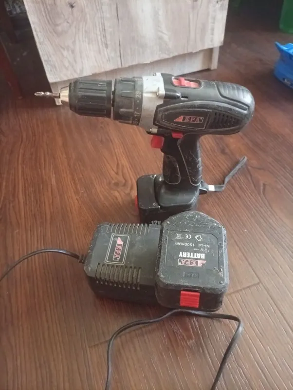 Шуруповёрт ЕРА 12v 2