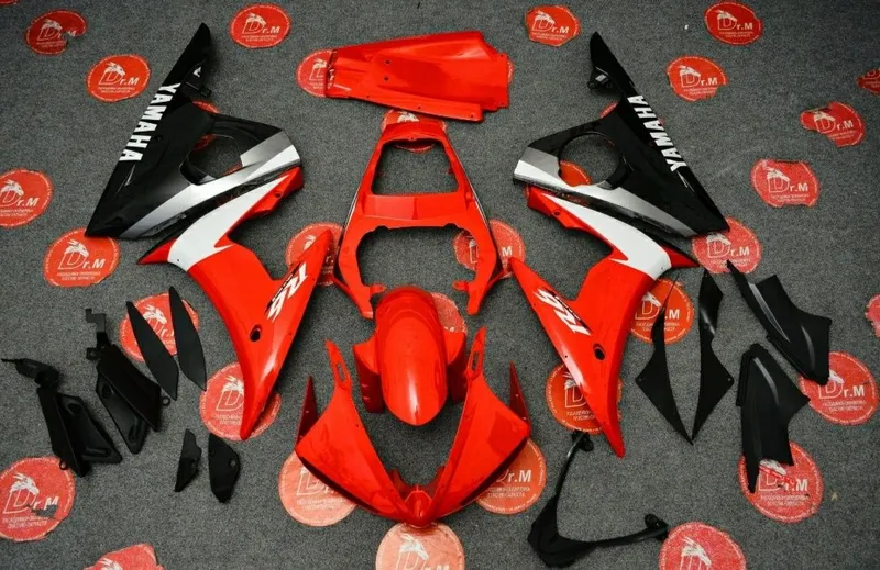 Продам Yamaha r6 полный комплект пластика 4 Продам Yamaha r6 полный комплект пластика 4