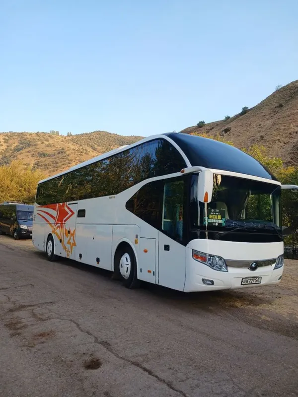 Avtobus Yutong 2012 yil sotiladi Avtobus Yutong 2012 yil sotiladi