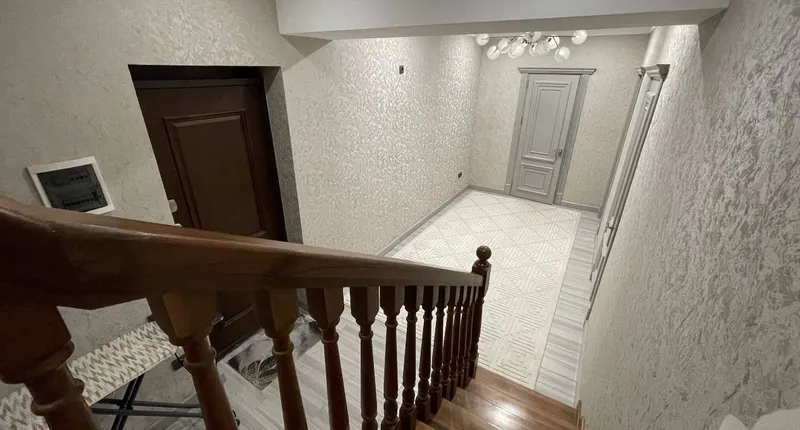 82 m²lik 6 xonali kvartira sotiladi, Olmazor · ID 6993 5