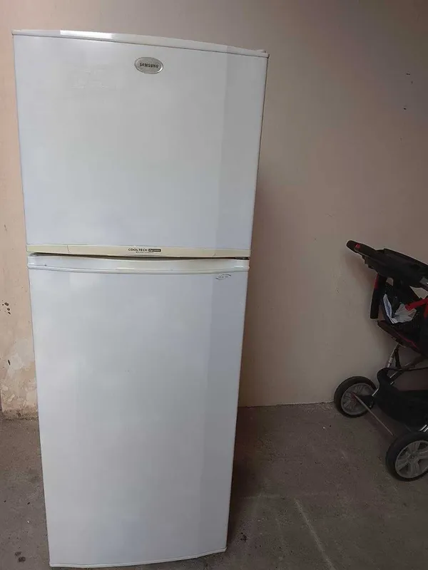 Продается холодильник Samsung двух камерный — фото 1