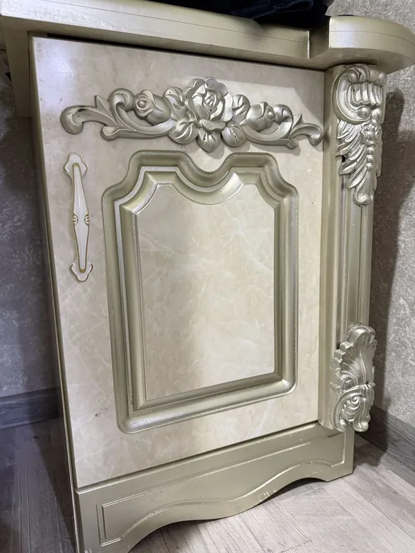 Spalniy mebel sotiladi 4