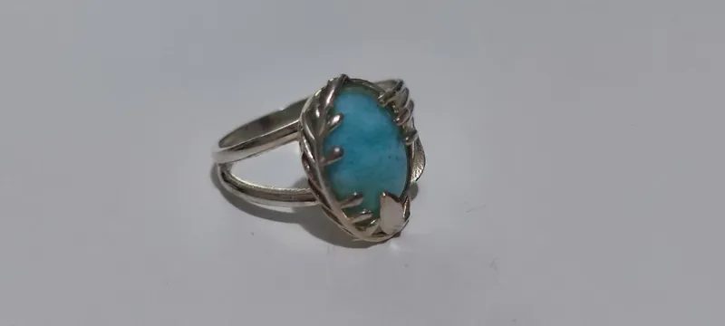 Серебряное кольцо с камнем ЛАРИМАР