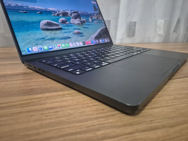 MacBook Pro 2023 M3 Pro 4 MacBook Pro 2023 M3 Pro 4