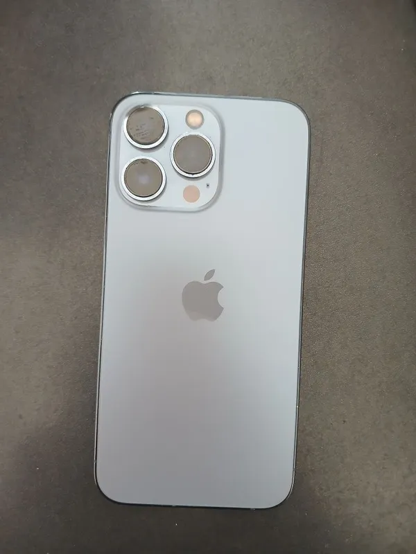 IPhone 13 pro holati yahshi 5