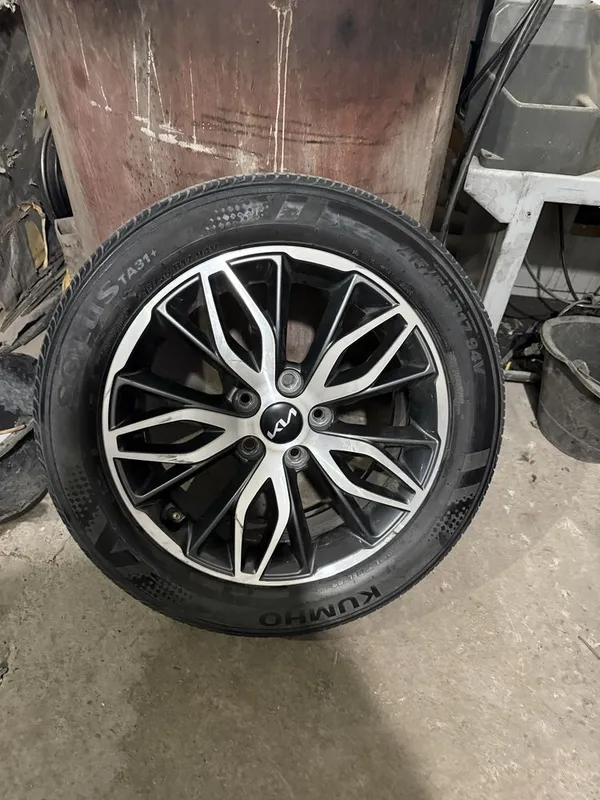R17 Kia k5 orginal deska balon
