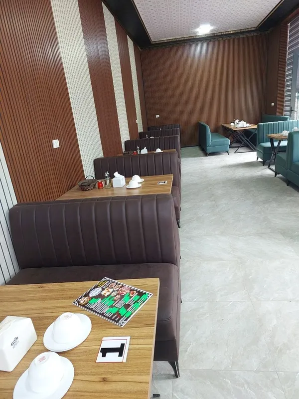 Restoran uchun devan stol