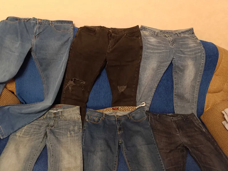 Продам мужские джинсы,44,50,54 разм,недорого
