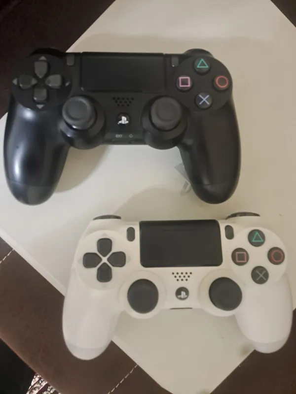 Playstation 4 slim
