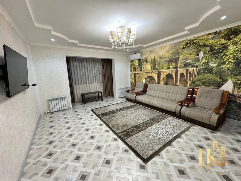 Продаётся стильная 3-комнатная квартира с французской планировкой, с ремонтом, полностью укомплектованная мебелью и техникой 1 Продаётся стильная 3-комнатная квартира с французской планировкой, с ремонтом, полностью укомплектованная мебелью и техникой 1