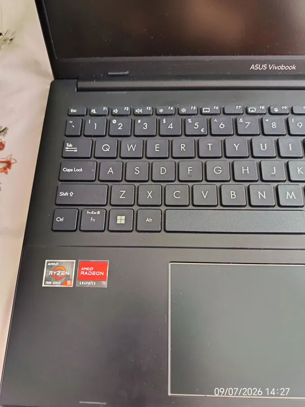 ASUS vivobok 5 ASUS vivobok 5