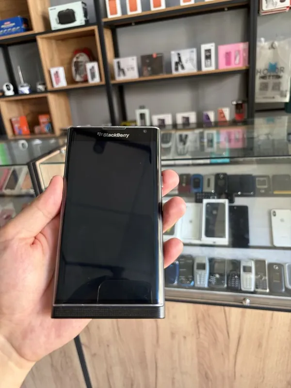 Perfectum Black berry Priv 2