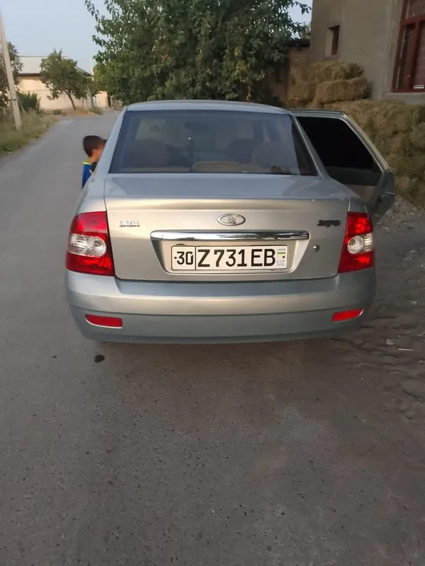 Lada priora 2170 1