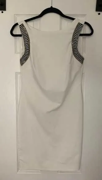 Платье Zara, размер M