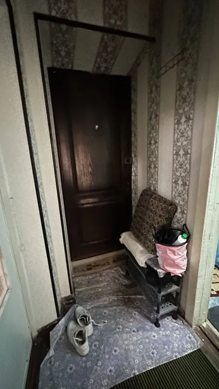 Сдаётся 1 ком кв в Чирчике 3 этаж на наваи около йидиного окно — фото 3 Сдаётся 1 ком кв в Чирчике 3 этаж на наваи около йидиного окно — фото 3