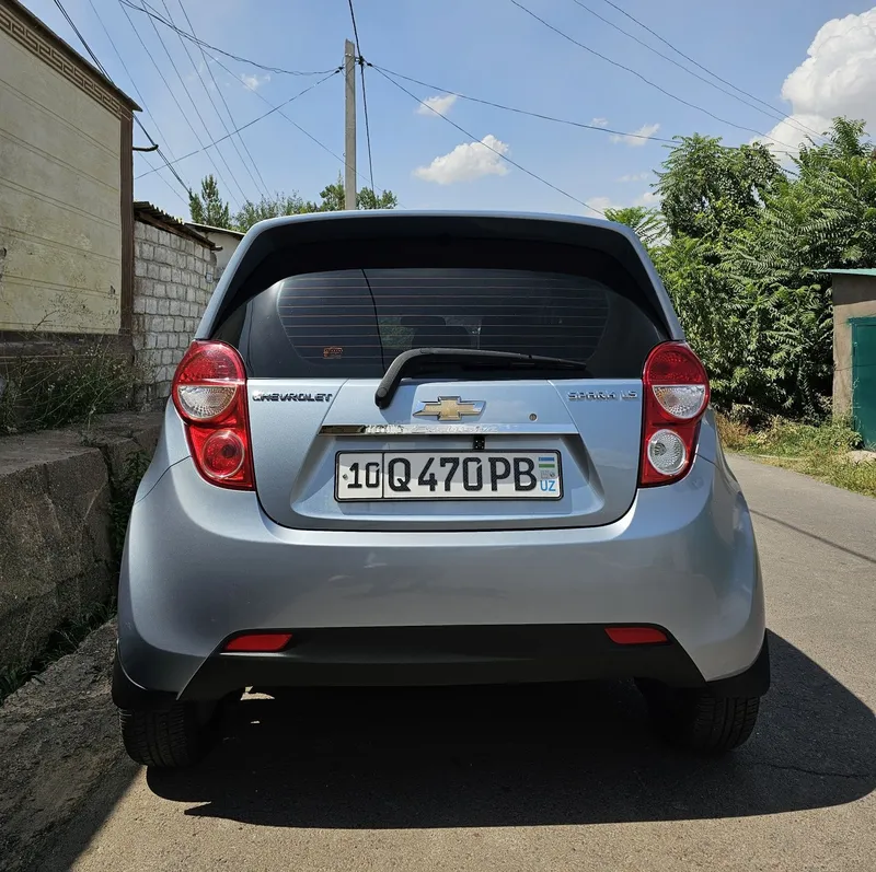 Срочно spark 1.0 автомат в отличном состоянии с маленьким пробегом 5