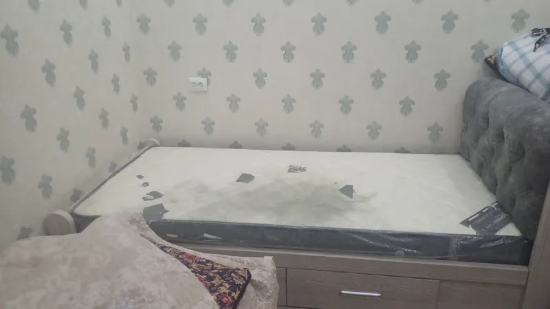 Мебель бир кишилик 2 та кровать сотилади. 2