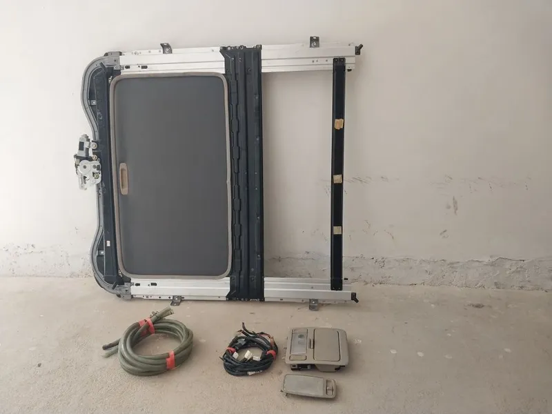 Toyota kamre luk sotiladi. 4 900 soʻm