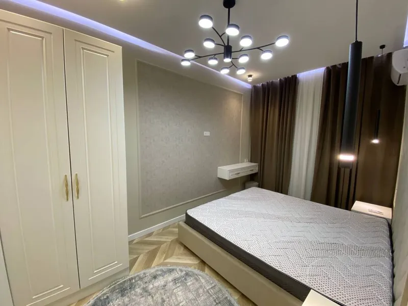Сдаётся Евро Luxure Квартира Яккасарайский район Ор-р 8 Роддом — фото 1