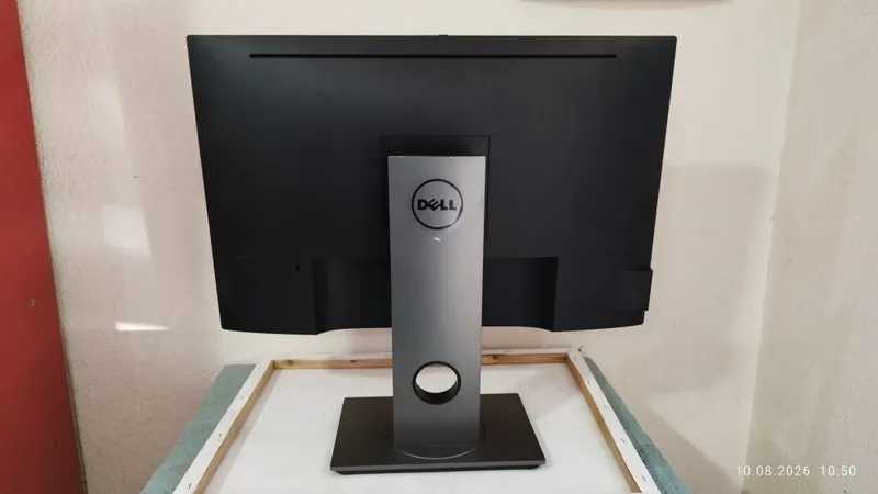 Мониторы DELL 24" IPS 6 Мониторы DELL 24" IPS 6