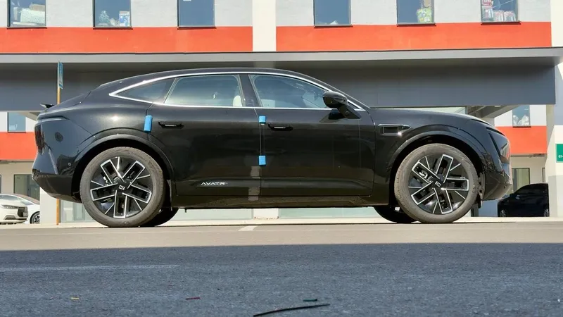 Avatr 11 (2025) — Yangi 0 km, 630 km masofa, Premium SUV! 3 Avatr 11 (2025) — Yangi 0 km, 630 km masofa, Premium SUV! 3